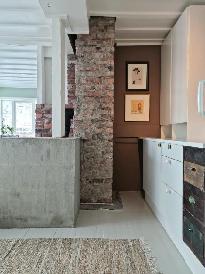Koselig Leilighet Midt I Sentrum Apartman Skjervoy Kültér fotó